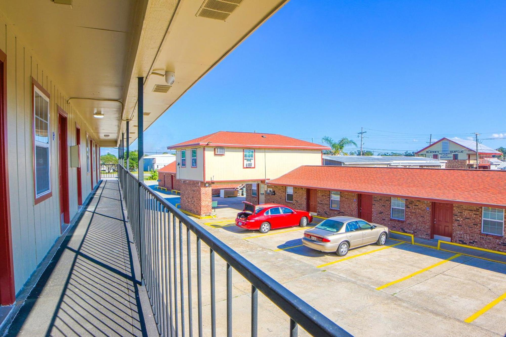Economy Inn By Oyo Lockport Near Houma Eksteriør bilde