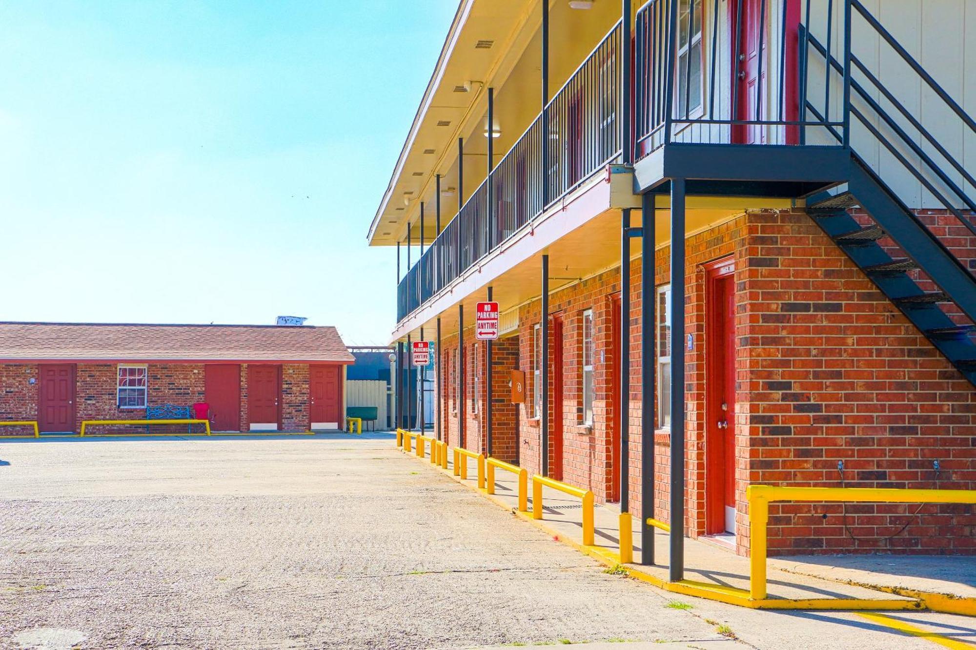Economy Inn By Oyo Lockport Near Houma Eksteriør bilde